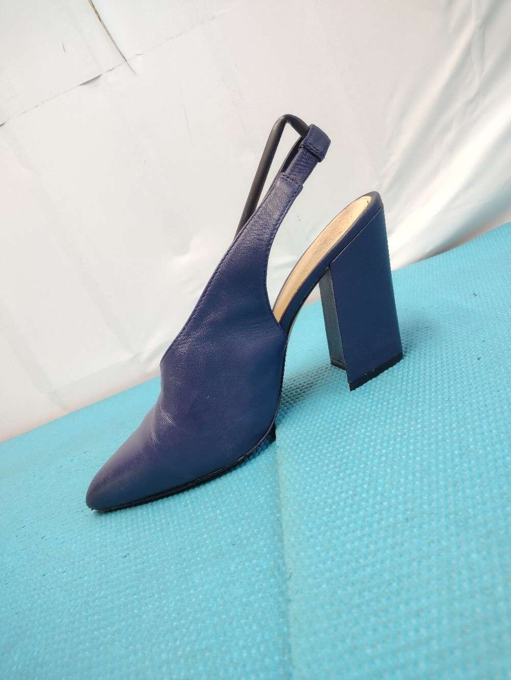 Vince Camuto Sereneta Leather Slingback Block Heel Pump Sandals 8.5